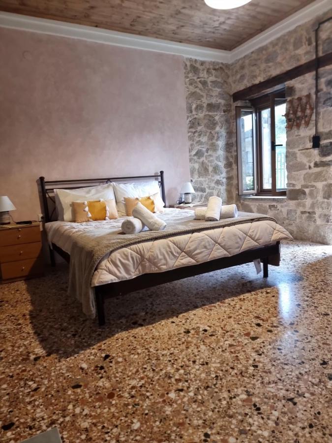 Οικιεσ Παλιοσ Φουρνοσ Apartment Pramanta Exterior photo