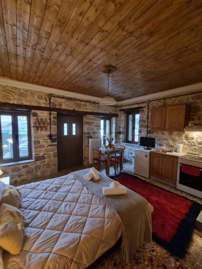 Οικιεσ Παλιοσ Φουρνοσ Apartment Pramanta Exterior photo