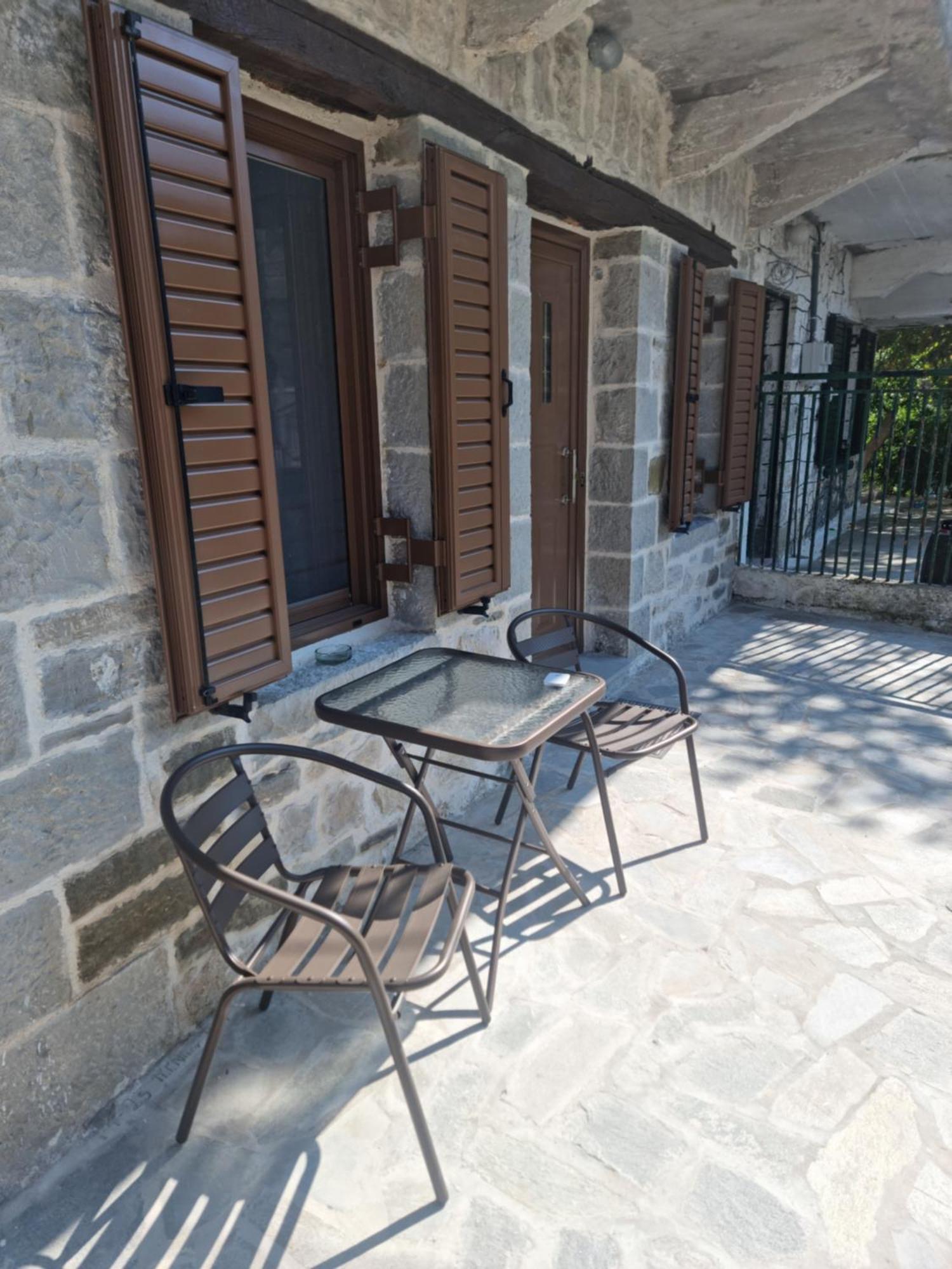 Οικιεσ Παλιοσ Φουρνοσ Apartment Pramanta Exterior photo